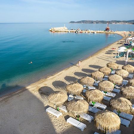 Hotel Piatsa Michalis Potos Exteriér fotografie